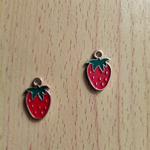 10 30 Fruit Strawberry Enamel Charm Gold Metal Red Fruit Charms Earrings DIY Key chain Necklace Pendant Bracelet Jewelry Accessories