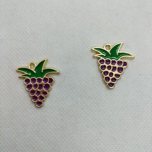New 10pc Grape Charms Metal Enamel Fruit Charm for Bracelets & Pendants Earrings Key Chain DIY Accessory Jewelry