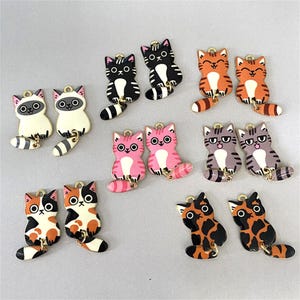 10 30 Cartoon Metal Enamel Charm Gold Plated Cat Charms Earrings DIY Key chain Necklace Pendant Bracelet Jewelry Accessories