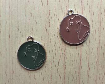 10 30 Cartoon Enamel Disc Anhänger Charm Charakter Mädchen Charms Ohrringe DIY Schlüsselkette Halskette Anhänger Armband Schmuck Accessoires