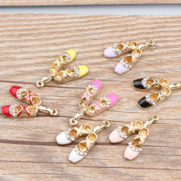 10 30 Ballet Shoes Charms Pendants,Ballerina Slipper Ballet shoe pendant, Ballet slippers charm, Ballerina slipper,shoes charm,17*27mm