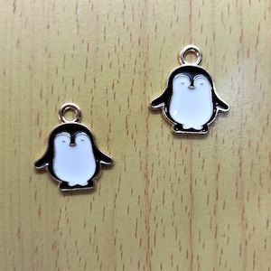 10Pcs / lot Animal Penguin Charm Esmalte Charm Cartoon Bird Charms Accesorios Making Crafting Earring Colgante Pulsera Collar Diy Joyería