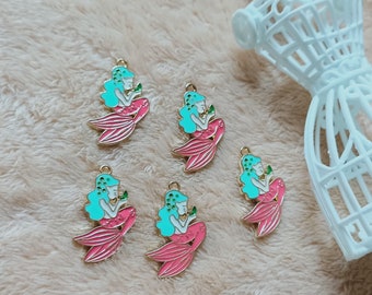 10Pcs Email Mermaid Charm, Cute Mermaid Tail Charm, Animal charms Gold Tone Charms Craft Supplies 21*31 mm