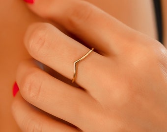 Chevron Ring - V Shape Band - Dainty Stackable Jewelry - 18k Gold Vermeil