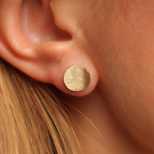 Brushed Gold Stud Earrings - Matte Round Disc Studs – Geometric Minimalist Earrings for Women