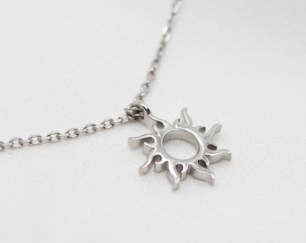 ap4597 925 Sterling Silver Handmade Designer Unisex Pendant Jewelry Length 1.4 Attractive Sun /& Moon Solid Silver Pendant For Gift