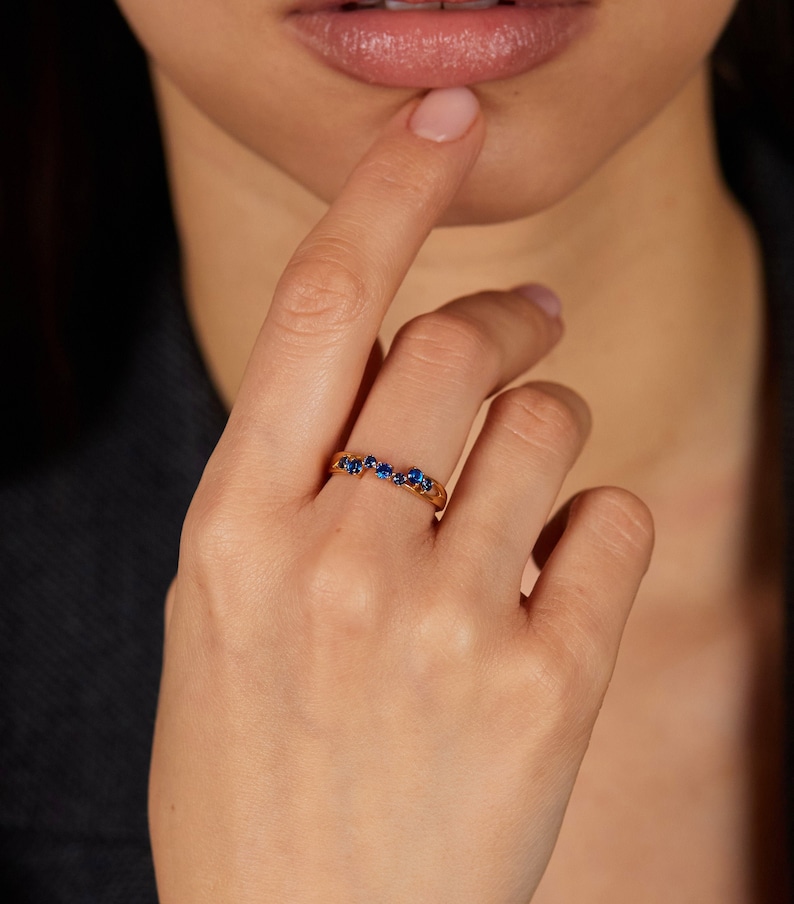 Blue Stone Ring 24k Gold Vermeil Blue CZ Ring Dainty Ring Red Blue Green White Black Cubic Zirconia Ring Minimalist Ring zdjęcie 1