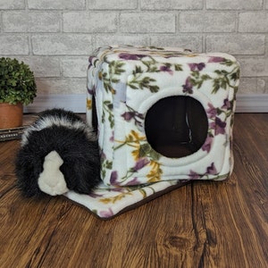 Wildflowers | Cozy Cube | Personalized Gift for Pet Owner | Guinea Pig Accessory | Guinea Pig Fleece | Floral Fleece Bed |