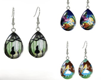 Brand New Super Adorable Amazing Alice in Wonderland Portrait Teardrop Earrings (Showcasing the world of Alice)