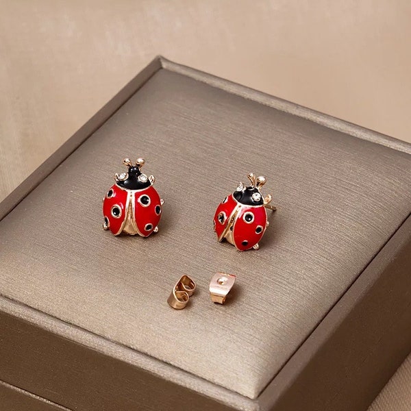 New Beauty Ladybug Rhinestone Stud Earrings