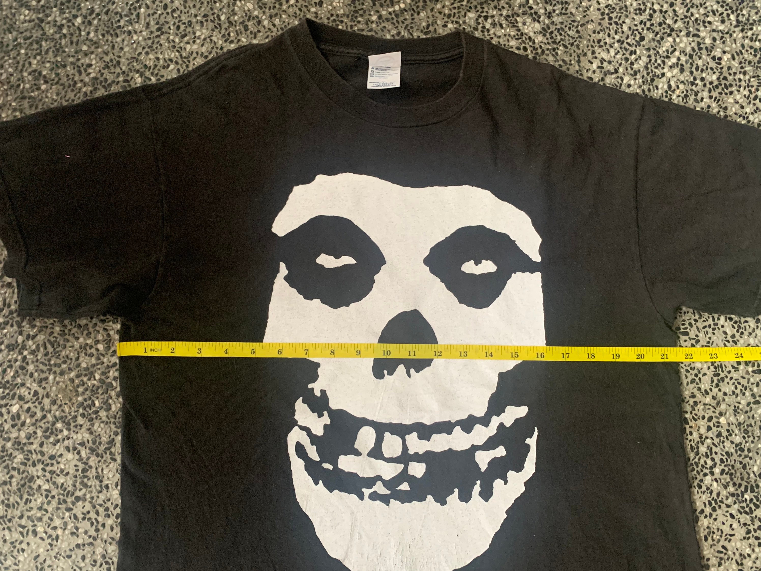 ビンテージ古着！2001年 MISFITS バンドTシャツ ブラックフェード Vintage 2001 Misfits American Punk Rock Band T Shirt - Etsy