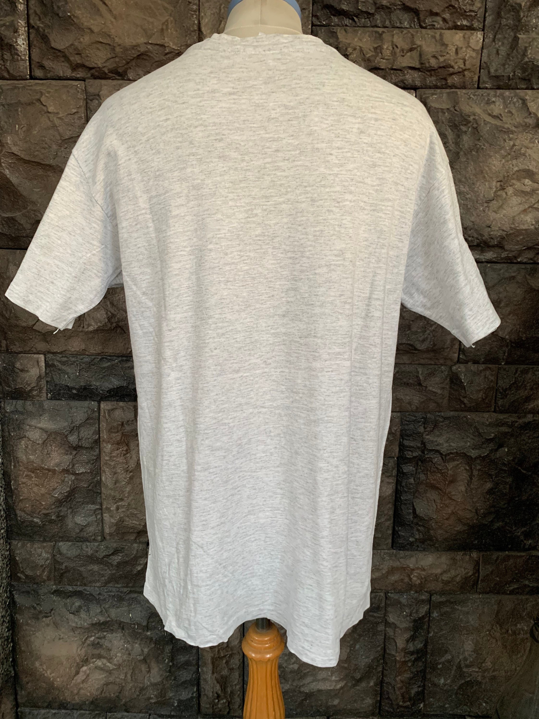 Vintage 90s Hanes Heavyweight Big Logo T Shirt - Etsy Vintage 90s Hanes Heavyweight Big Logo T Shirt - Etsy