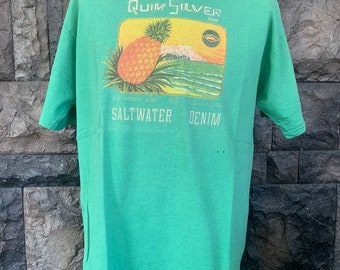 Vintage 90s Quiksilver Surf / Surfing T Shirt