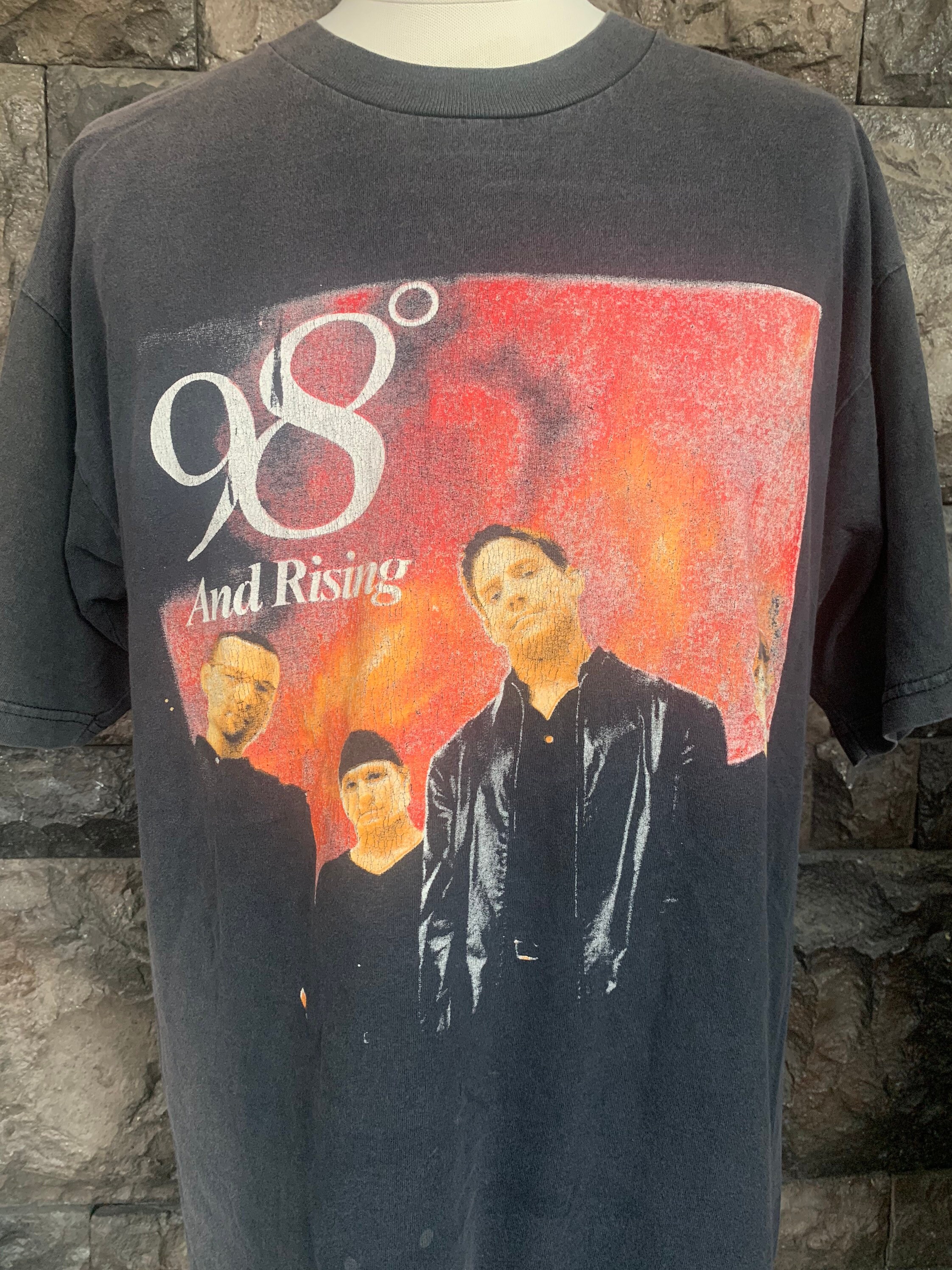 98 DEGREES T-SHIRT (LARGE) BLACK NORTH AMERICA CHRISTMAS TOUR 2018