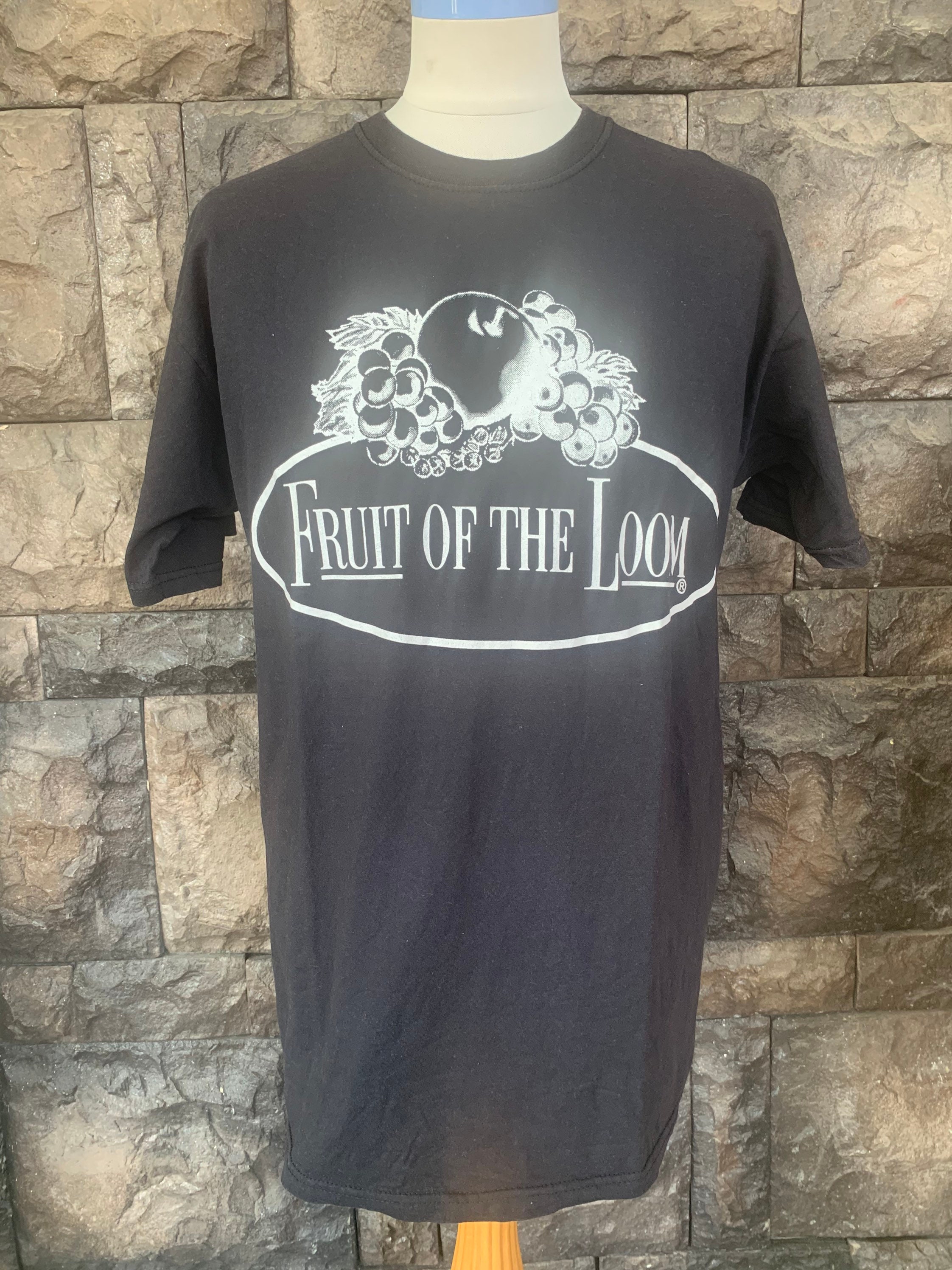 トップス 90S FRUIT OF THE LOOM BLACK T-SHIRT Vintage Fruit of the Loom Big Logo T Shirt - Etsy