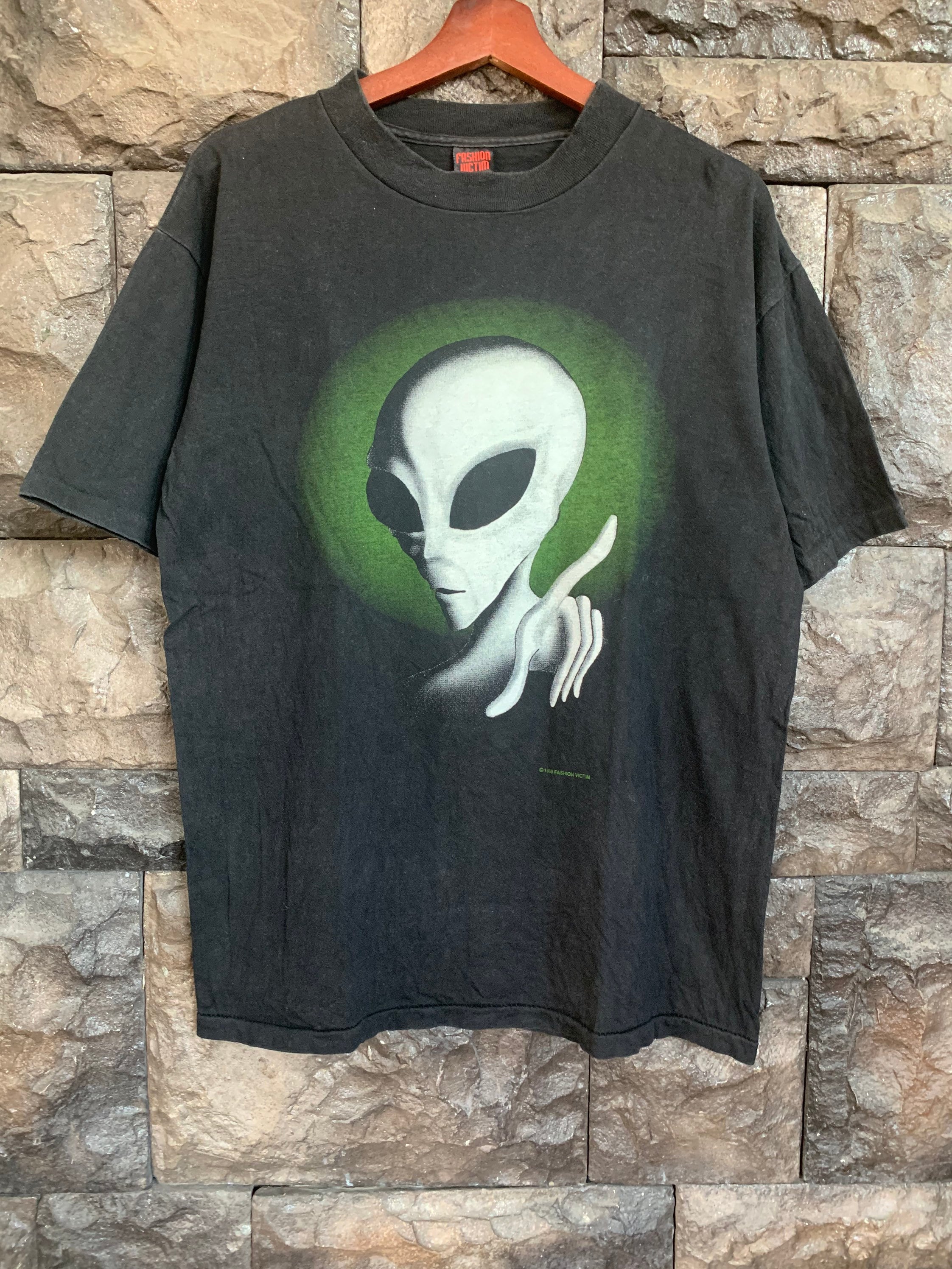 Vintage 90s Fashion Victim Alien Tshirt - Etsy Vintage 90s Fashion Victim Alien Tshirt - Etsy