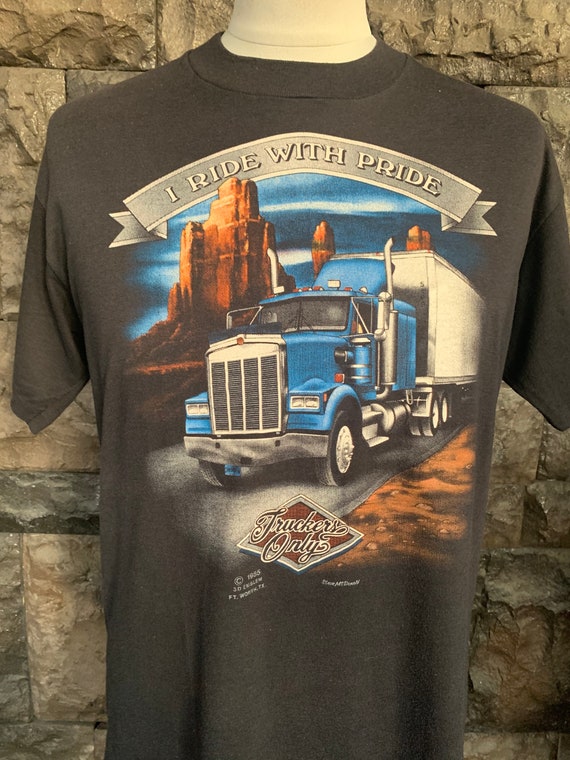 Vintage 80s Truckers 3D Emblem T Shirt 