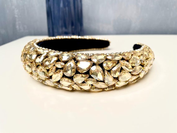 Crystal Embellished Gold and champagne Headband Crystal Headband in Champagne – Le Monde Dana main image 4