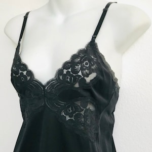 VANITY FAIR Vintage Black Lace Trimmed CHEMISE Slip Size 34