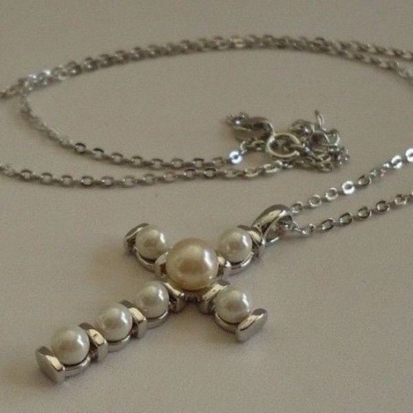 Pearl Necklace with Silver Cross Pendant main image 0