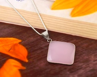 Collar con colgante de piedra preciosa rosa de plata esterlina hecho a mano