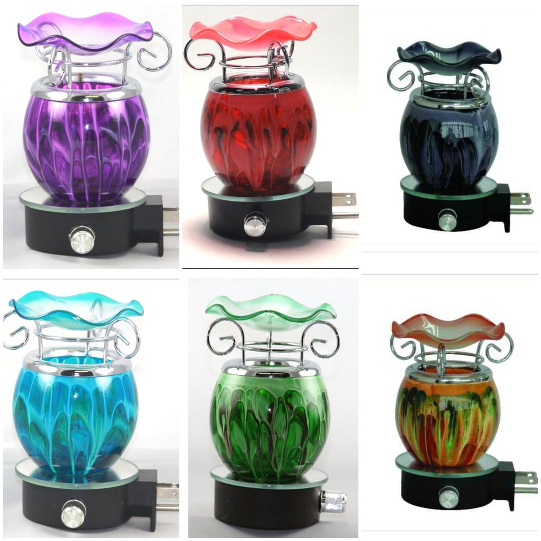 Electric tart warmer with light bulb outlet