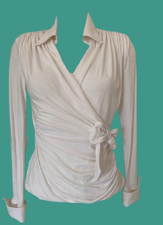 White Blouse L