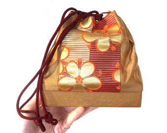 Elegant Japanese Drawstring Bag Kinchaku - Golden With Floral