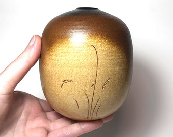 Japanese single bud vase - natural brown with rice stalk pattern