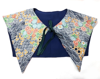 Handmade reversible sailor collar - kimono remake - blue florals