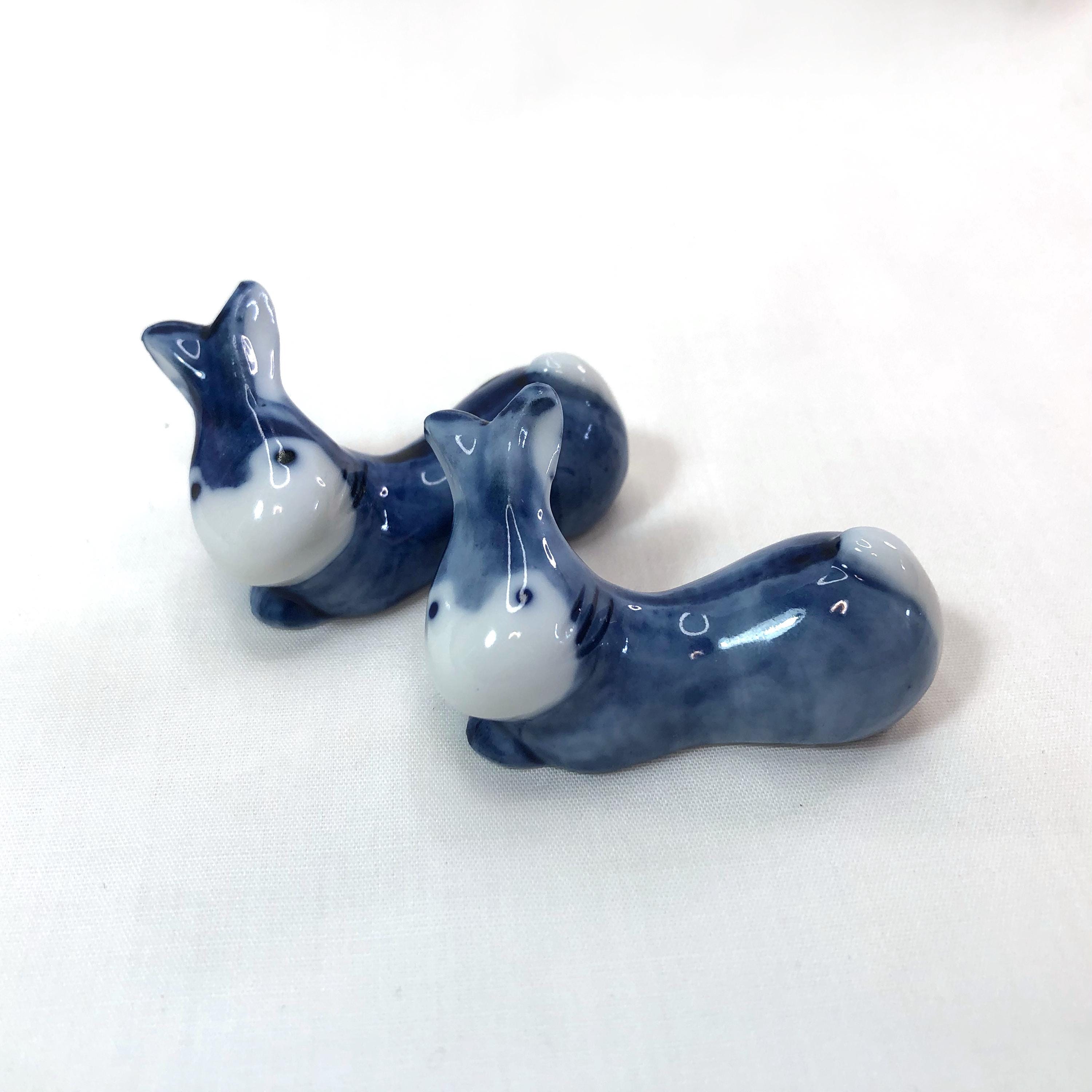 青い陶器のウサギの箸置き - 2個セット - Etsy 日本