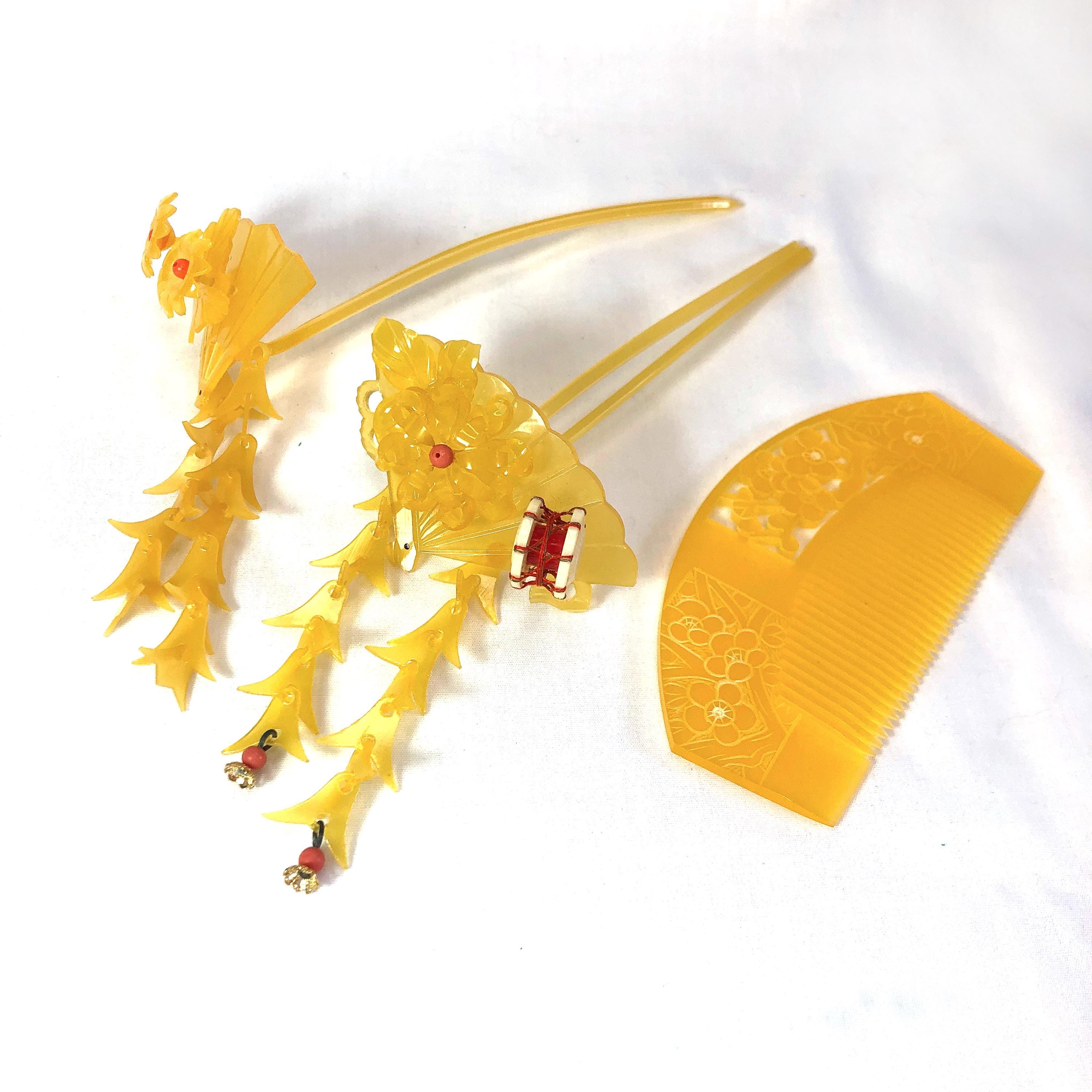 Vintage Japanese Hair Accessory Set - Hairpins and a Comb 
