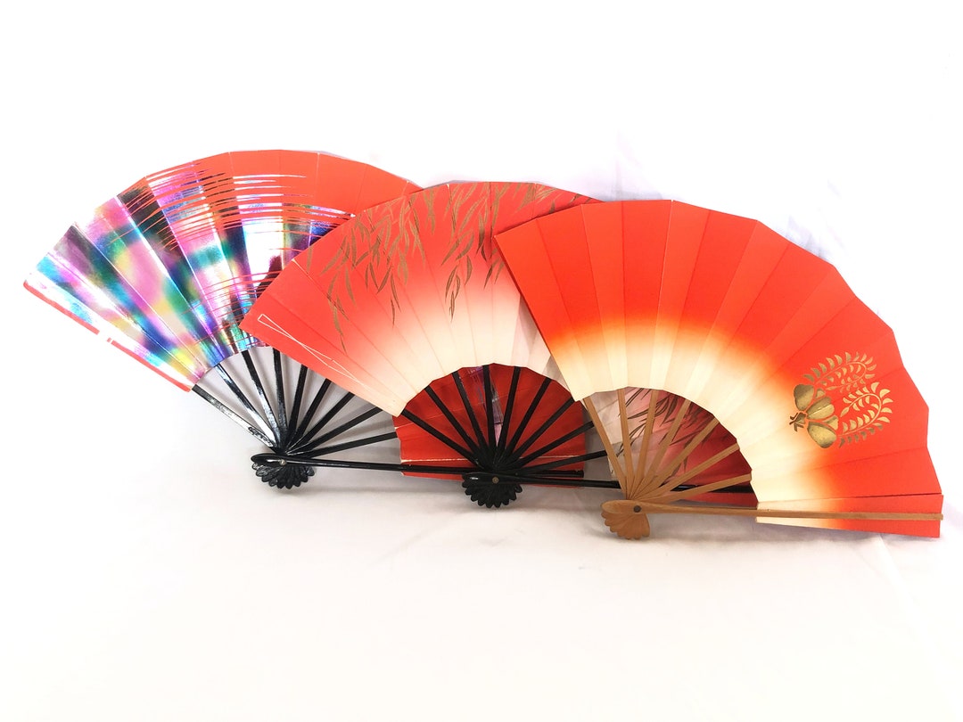 Foldable Japanese Paper Hand Fan With Color Gradients Different Colors