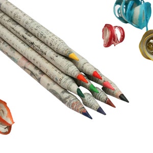 Crayons de couleur de journaux recyclés | Cadeau de Noël | Remplisseur de sacs de fête | Faveur du parti | Cadeau d'anniversaire | Remplisseur de sacs Goody | Cadeau pour les enfants