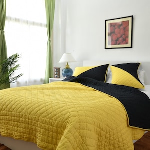 Handmade Quilt Set Blanket Coverlet 1 Quilt + 2 Pillow Shams Included
