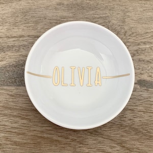 Sorority Sister Gifts/ Small gifts for mom/ Gifts for daughters/ Gifts for her/Wedding ring dish/ Personalized Monogram Jewelry Dish /