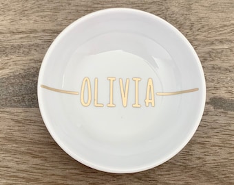 Sorority Sister Gifts/ Small gifts for mom/ Gifts for daughters/ Gifts for her/Wedding ring dish/ Personalized Monogram Jewelry Dish /