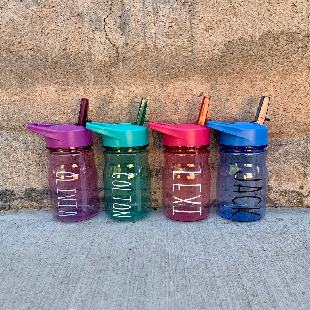 Kids Personalized Water Bottles / Kids Party Favors / Kids Cups With Straw  / Kids Sippy Cup With Name / Flower Girl Gift / Ring Bearer Gift 
