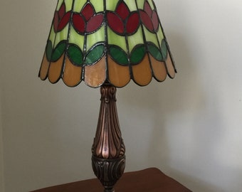 Stained Glass Floral Lampshade – Handmade Tiffany Style Table Lampshade – Colorful Flower Glass Shade – Elegant Artistic Home Lighting Decor