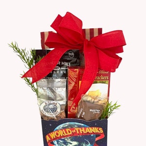 World of Thanks Gift Box: Gourmet Snacks