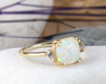 14k Gold Opal Ring / Dainty Opal Ring / Opal Stacking Ring / Natural Opal / Promise Ring / Opal and Diamond RIng / Statement Ring
