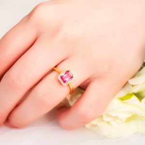 Pink Sapphire Ring / 14k Solid Gold  Pink Sapphire and Diamond Ring / Sapphire Jewelry / Rings For Women