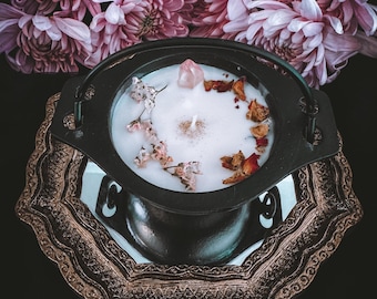 Small Cauldron Candle: Cast Iron
