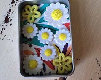 Daisy Flower Magnets/Spring Decor/Fridge Magnets