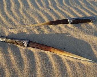 Dune Crysknife Prop: Handcrafted Resin Cast Dune Movie Cosplay Knife