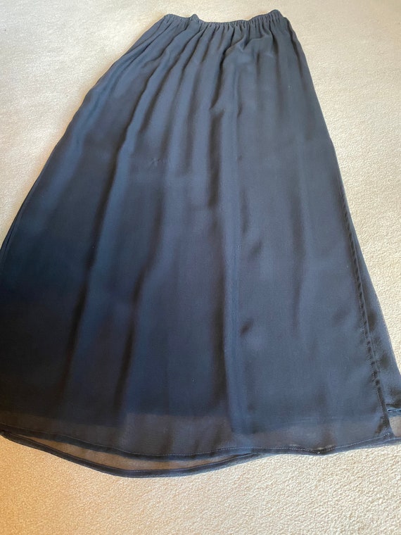 Harari solid silk georgette skirt with solid black