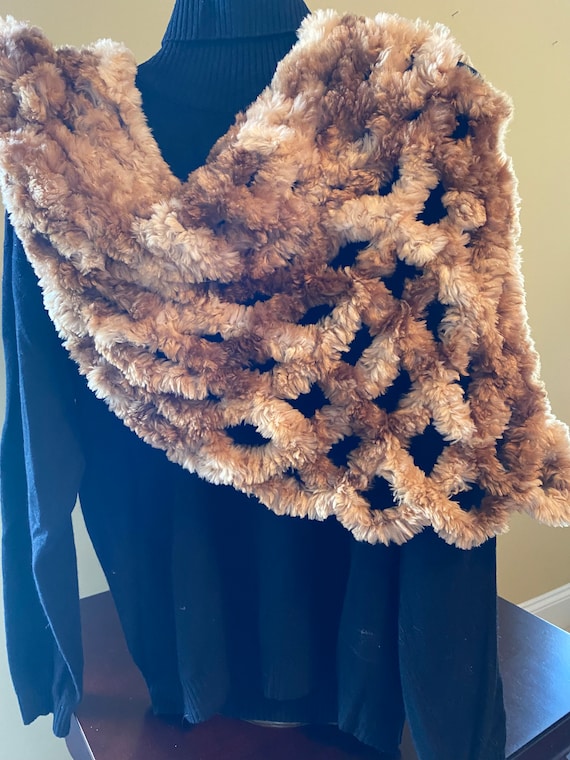 Paula Lishman Knitted Shear Beaver Ring Shawl - Camel - Etsy