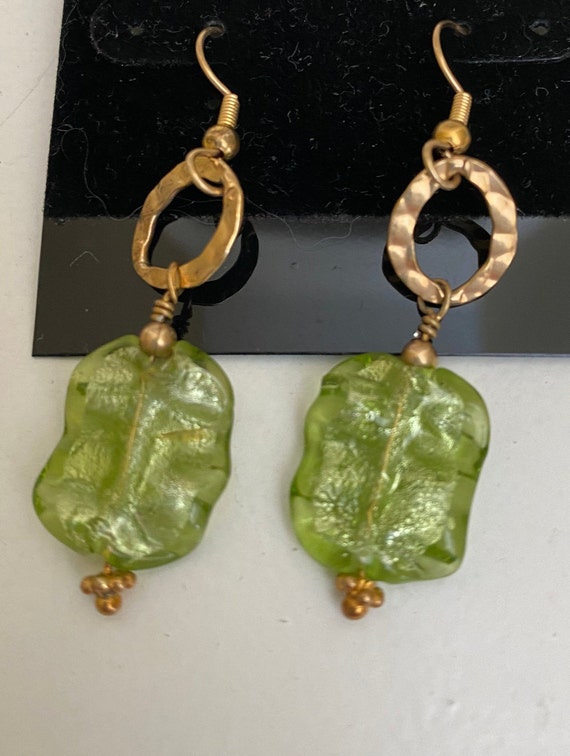 Hammered gold tone oval and venetian green glass d