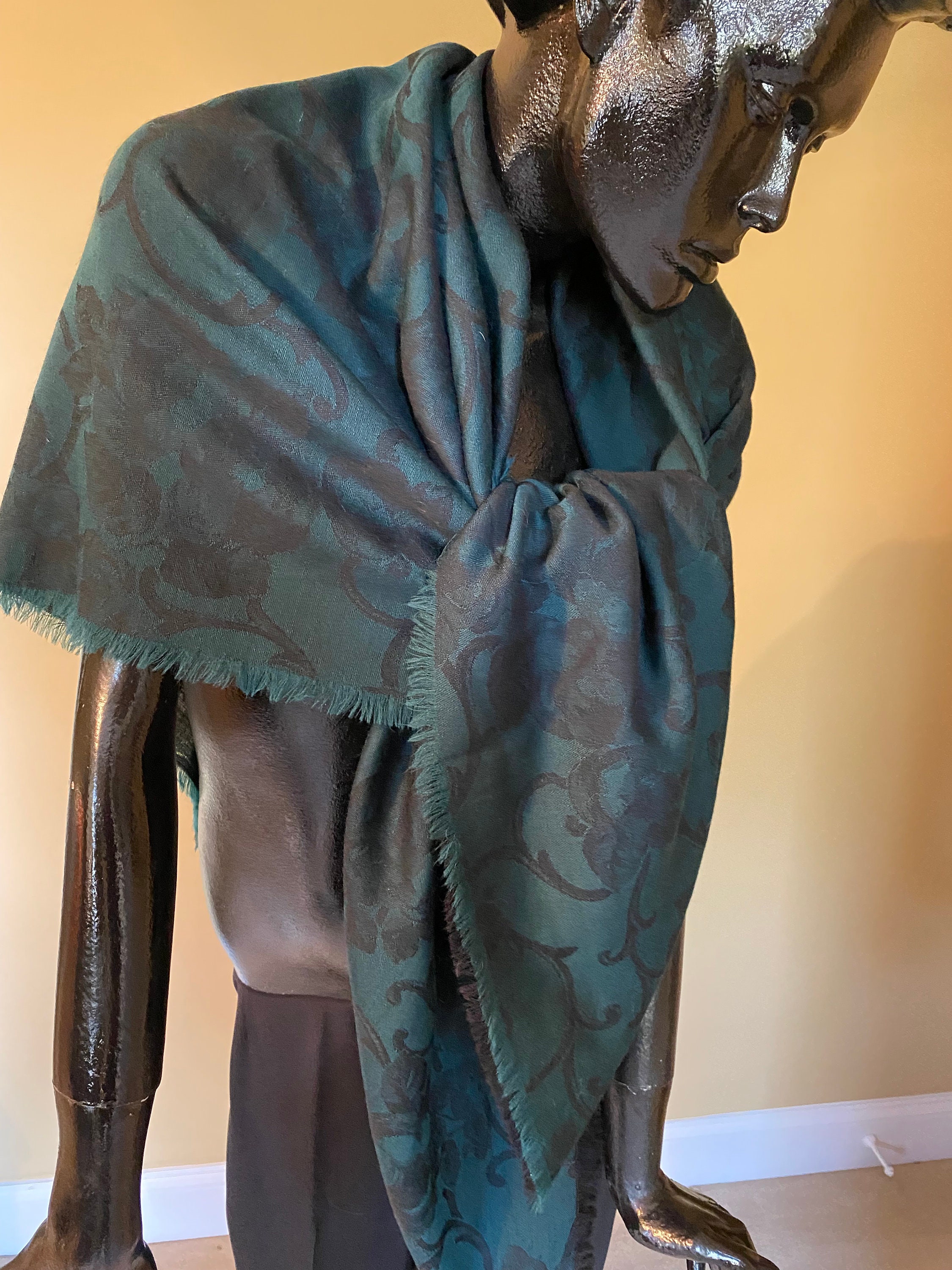 Como milano scarves 2025