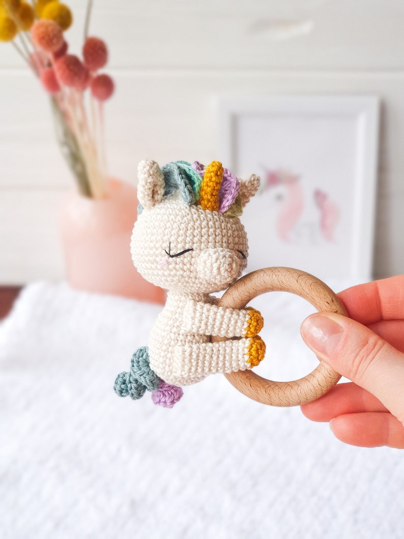 PATTERN ONLY: Unicorn baby rattle Unicorn amigurumi toy Unicorn toy tutorial PDF Crochet Pattern in English, Spanish, French zdjęcie 4
